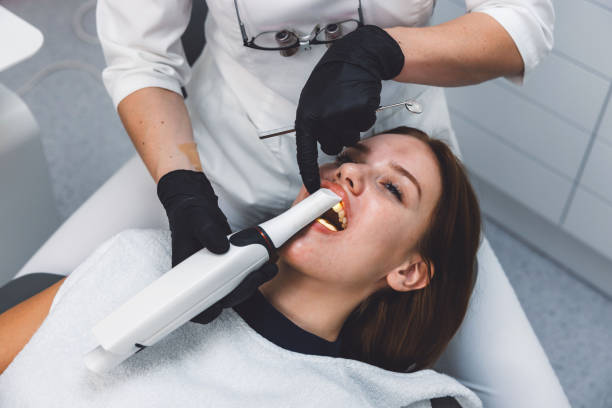 Best Emergency Gum Treatment in Highland Park, IL